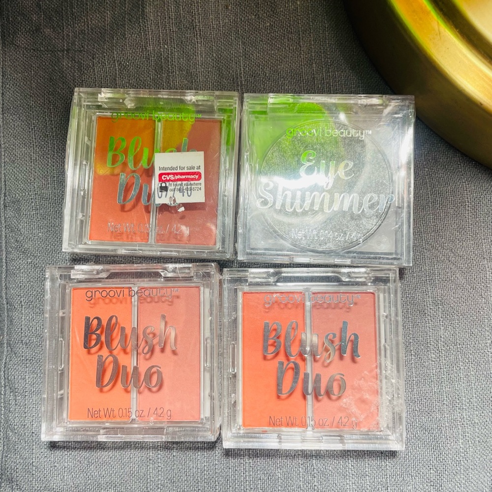 Groovi beauty blush duo and Groovi beauty eye shimmer
